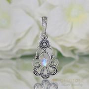 Moonstone Pendant-Lunar Vigor